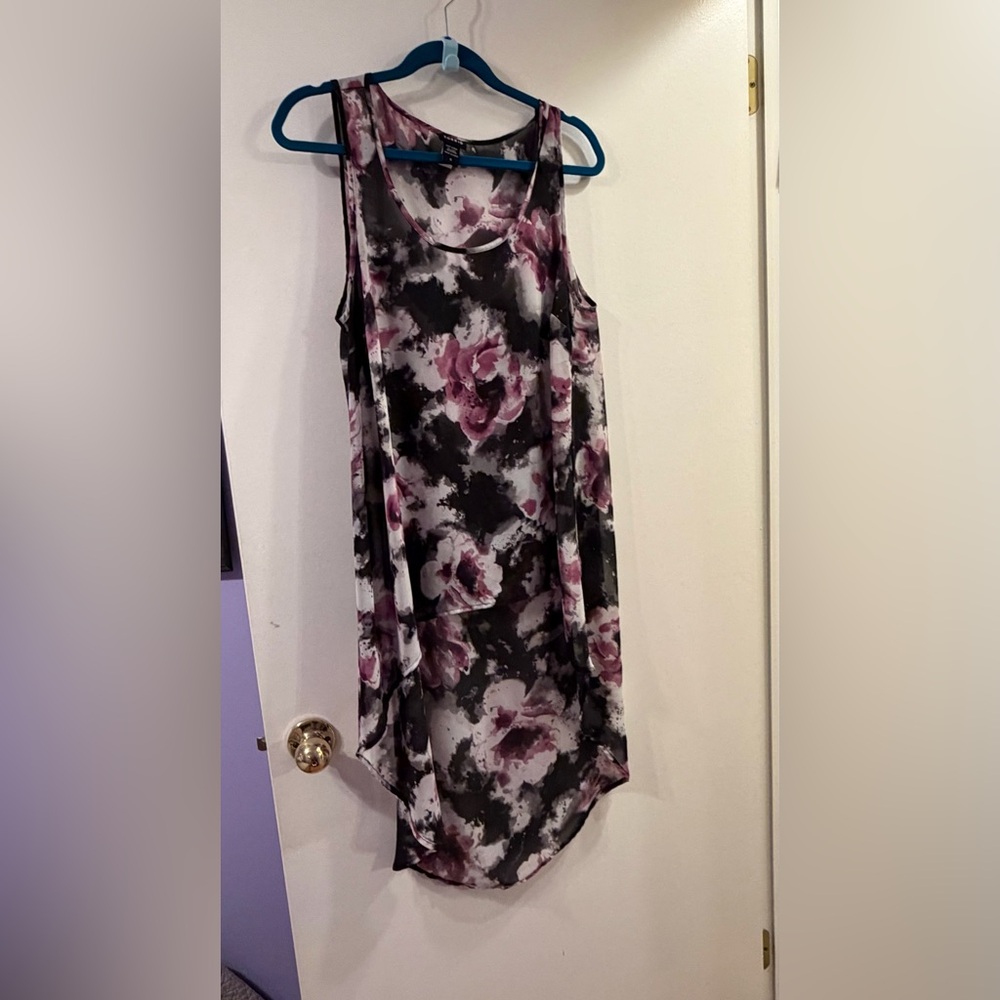 Torrid Pink and Gray Abstract Hi Low Shirt.  Size 0